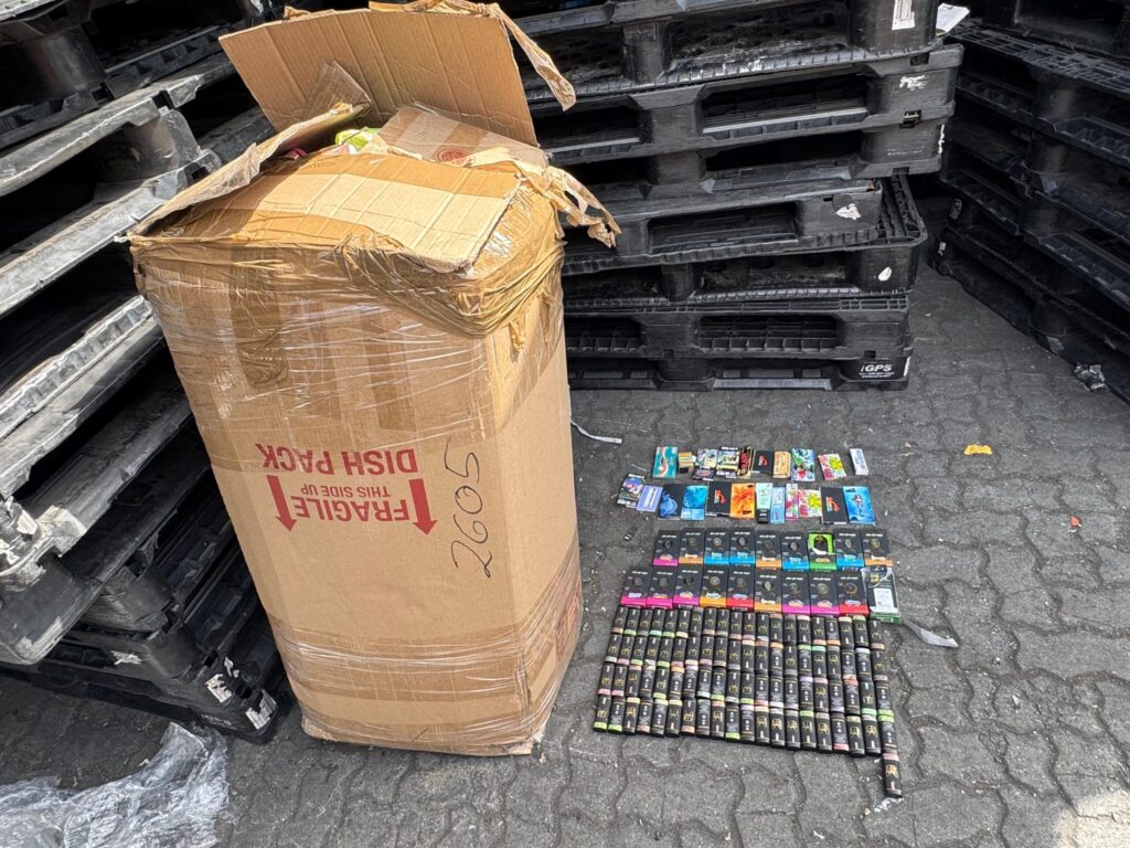 DNCD intercepta 100 vapers llenos de un líquido de presumible marihuana