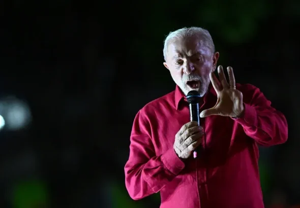 Lula dice que Flávio Bolsonaro «no va a escapar» de la justicia por el caso del banco Master