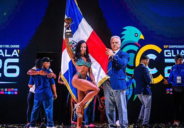 Dominicana Katherine Rodríguez gana gran absoluto Centroamericano y del Caribe fisiculturismo y fitness