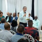 Leonel Fernández emplaza a funcionarios por crisis eléctrica: “Ustedes no están para quejarse, están para resolver”
