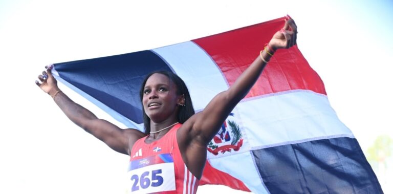 Liranyi Alonso gana dos medallas en Muscat Grand Prix