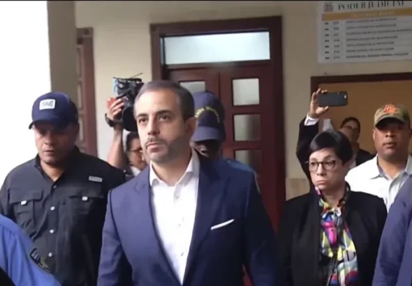 Hoy reanundan audiencia a hermanos Espaillat por derrumbe de la discoteca Jet Set que acabó con la vida de 236 personas
