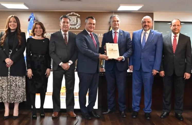 JCE identifica desconfianza y causas de abstención electoral