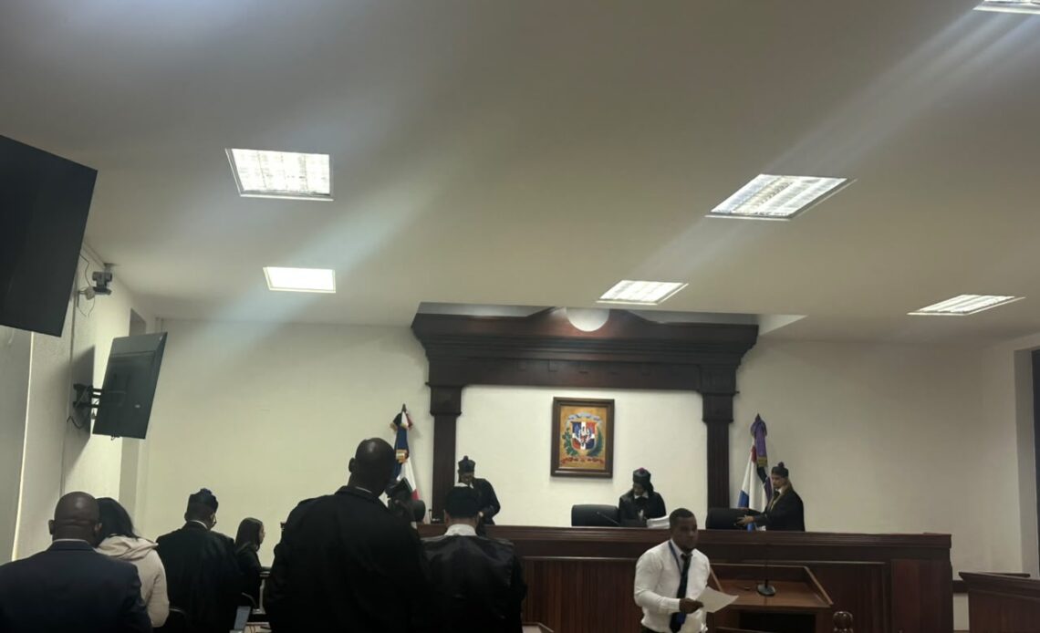 Tribunal rechaza extinción de la acción penal solicitada por 13 imputados en proceso contra Jean Alain
