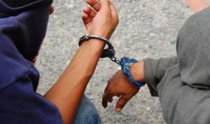 Condenan a dos dominicanos en EEUU por lavar dinero de estafas contra adultos mayores