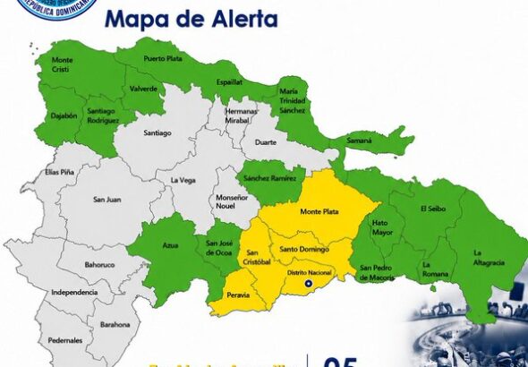 COE mantiene varias provincias en alerta por lluvias asociadas a vaguada y onda tropical