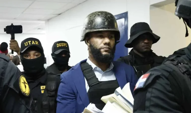 Fiscal acusado de recibir soborno de US$10 mil en caso Senasa renuncia al Ministerio Público