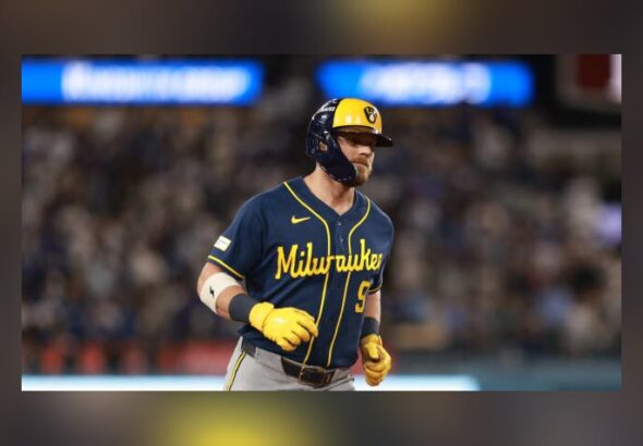 Cerveceros vencen a Dodgers con jonrones de Bauers y Chourio y se acercan a la Serie Mundial