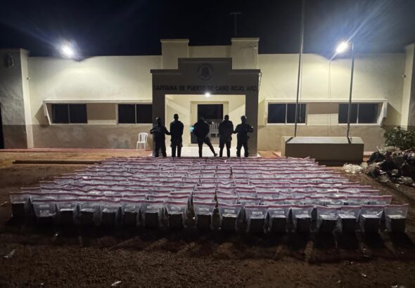 Autoridades de RD y Comando Sur de EU confiscan más de una tonelada de cocaína en costas de Pedernales