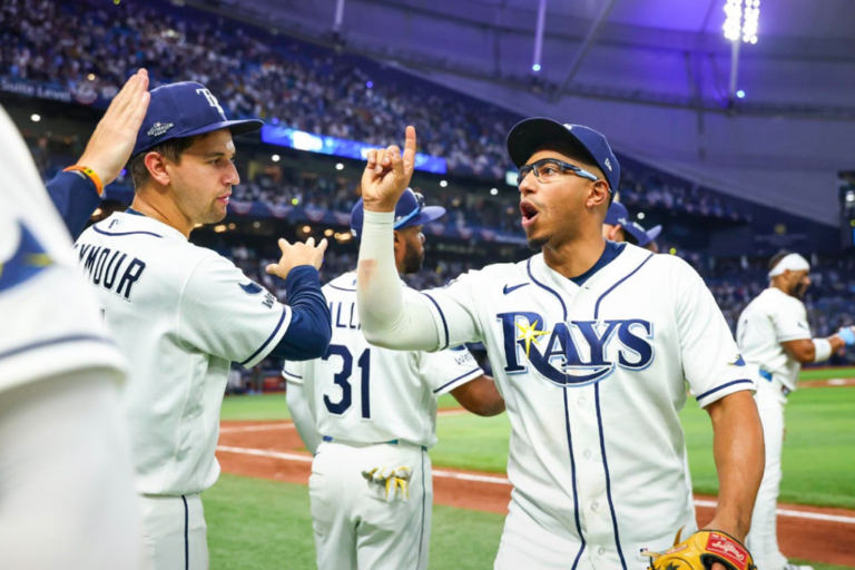 Dodgers y Rays avanzan Series Campeonato de Grandes Ligas