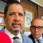 Abogados se querellan contra director de la Policía por presuntas ejecuciones extrajudiciales