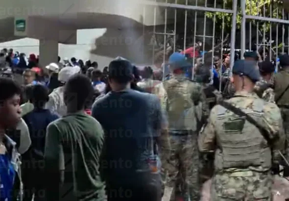 ¡Tremendo rebú previo al RD-Haití! Aficionados forzaron accesos y provocaron caos en el Estadio Olímpico
