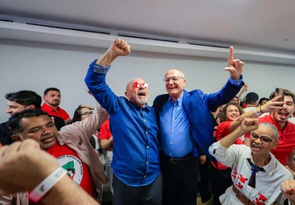 BRASIL: Lula gana la segunda vuelta y es reelecto presidente